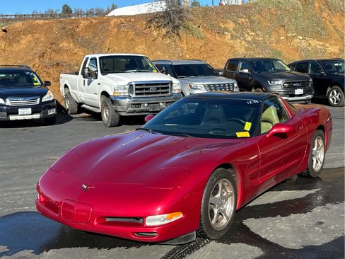 Used 2002 Chevrolet Corvette w/ Preferred Equipment Group2 image 1