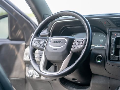 Used 2023 GMC Yukon XL Denali RWD image 19