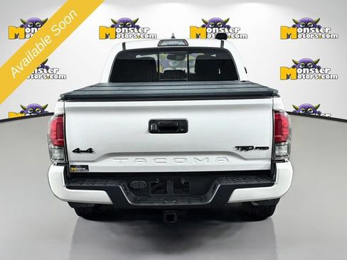 Used 2019 Toyota Tacoma TRD Off-Road AWD/4WD image 6