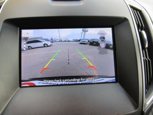 Used 2019 Ford Edge Titanium w/ Equipment Group 301A AWD/4WD image 44