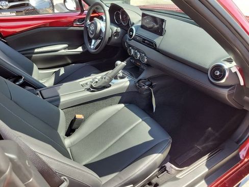 New 2026 MAZDA MX-5 Miata RF Grand Touring w/ Appearance Package RWD image 21