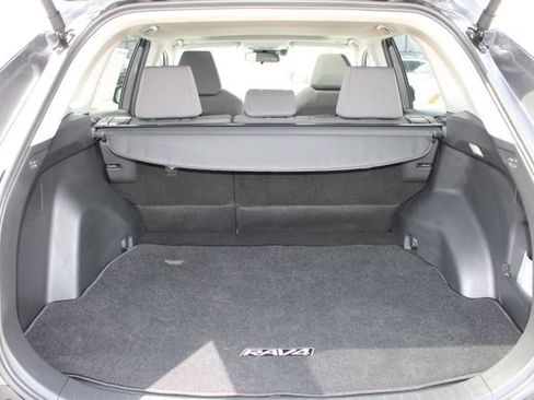 Used 2024 Toyota RAV4 XLE w/ Convenience Package image 8