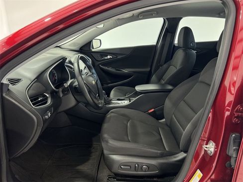 Used 2024 Chevrolet Malibu RS image 17