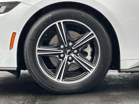 Used 2024 Ford Mustang Coupe image 25