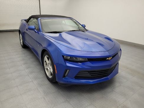 Used 2018 Chevrolet Camaro LT RWD image 13