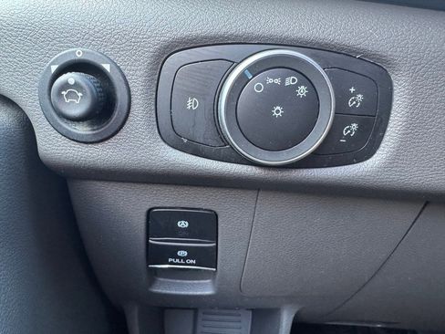 Used 2022 Ford Transit 250 XL w/ Exterior Upgrade Package image 17