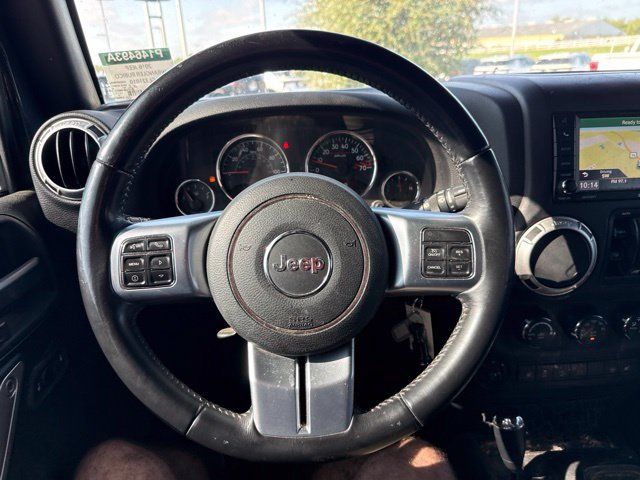 Used 2016 Jeep Wrangler Unlimited Rubicon AWD/4WD image 31
