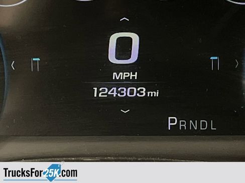 Used 2017 Chevrolet Suburban Premier image 7