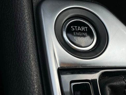 Used 2024 Nissan Sentra SV FWD image 17