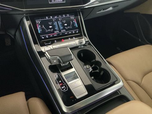 Used 2020 Audi Q8 Prestige image 13