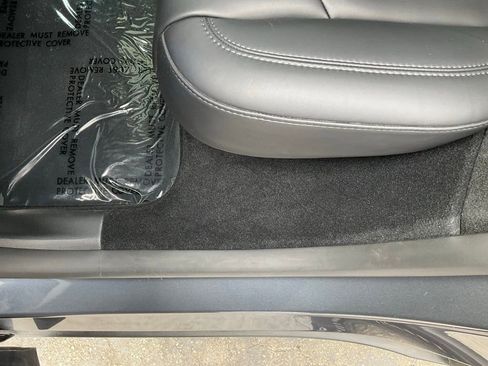 Used 2023 Tesla Model Y 2WD image 27