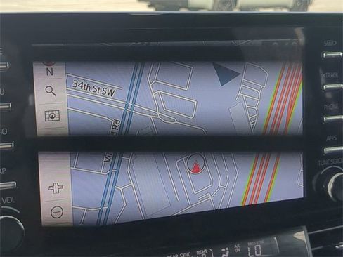 Certified 2023 Toyota Sienna XLE Woodland Edition image 22