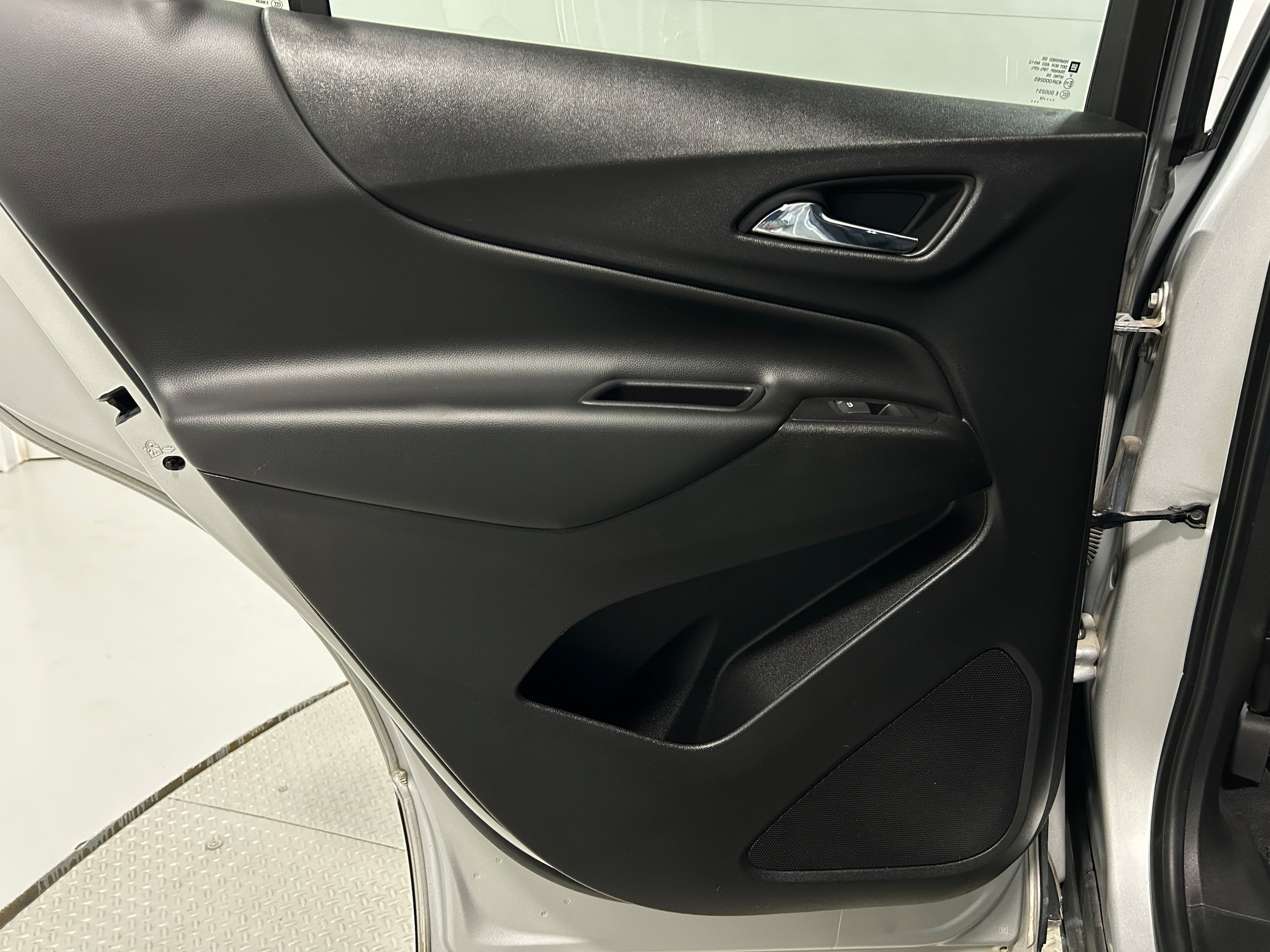 Used 2019 Chevrolet Equinox LT AWD/4WD image 26