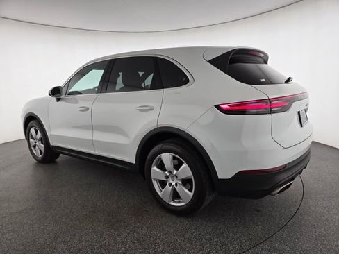 Used 2023 Porsche Cayenne AWD/4WD image 15