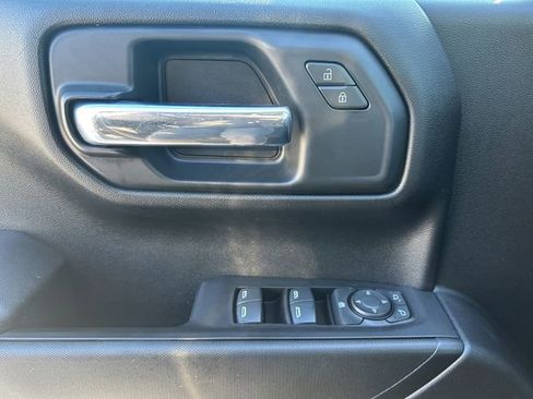 Used 2020 Chevrolet Silverado 1500 Custom w/ Custom Value Package image 14