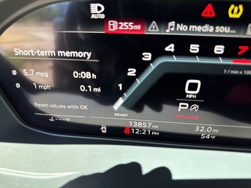 Used 2023 Audi SQ5 Premium Plus w/ Premium Plus Package AWD/4WD image 16