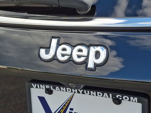 Used 2018 Jeep Compass Limited w/ Trailer Tow Group AWD/4WD image 21