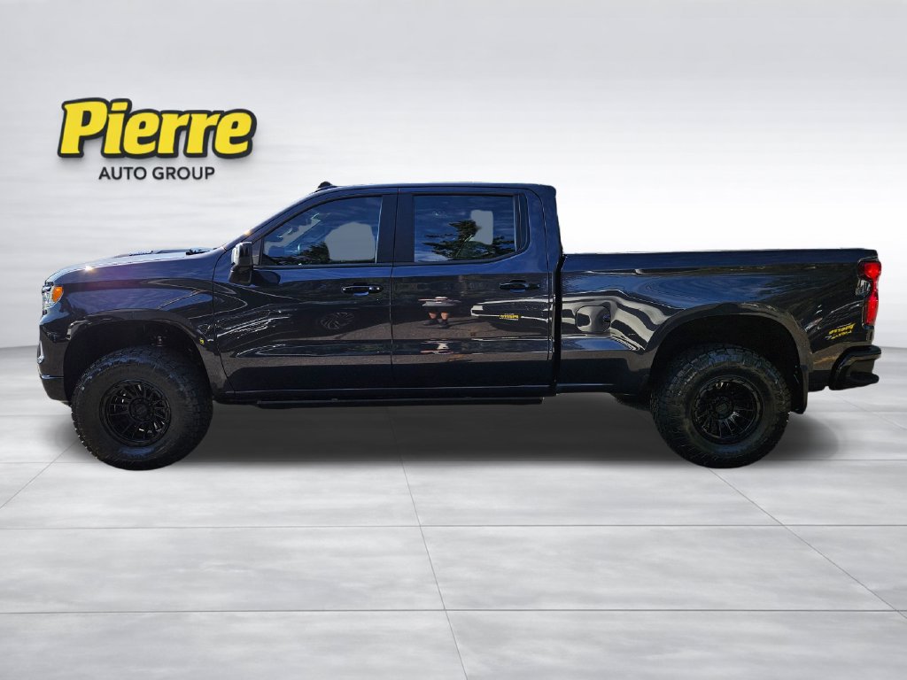 Used 2022 Chevrolet Silverado 1500 LT Trail Boss w/ LT Trail Boss Premium Package AWD/4WD image 2
