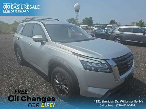 Used 2024 Nissan Pathfinder SV AWD/4WD image 1