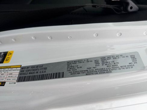 New 2026 Jeep Gladiator Sport AWD/4WD image 19