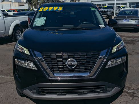 Used 2021 Nissan Rogue SV image 6