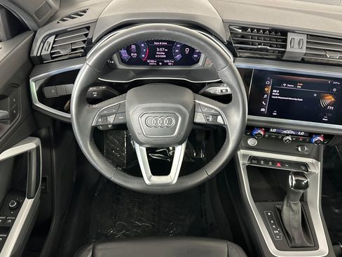 Used 2020 Audi Q3 2.0T Premium w/ Convenience Package image 13