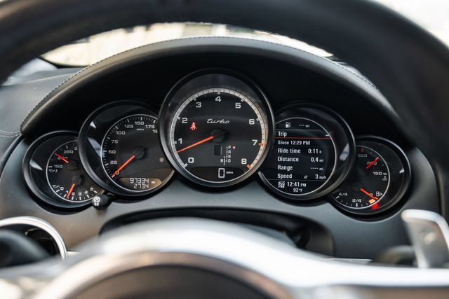 Used 2012 Porsche Cayenne Turbo AWD/4WD image 12