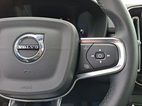 Certified 2023 Volvo XC40 Recharge Ultimate AWD/4WD image 24