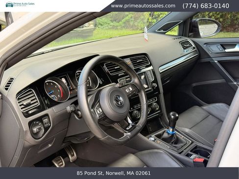 Used 2017 Volkswagen Golf 4-Door AWD/4WD image 13