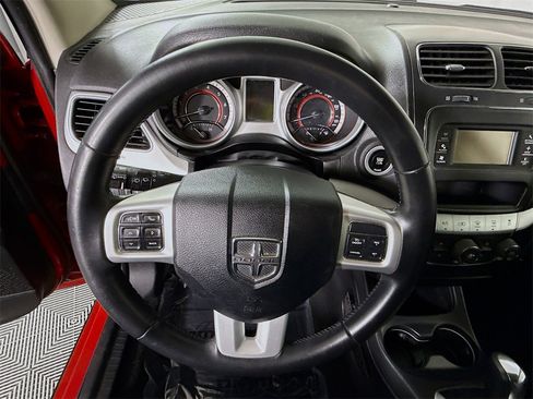 Used 2016 Dodge Journey SXT image 17