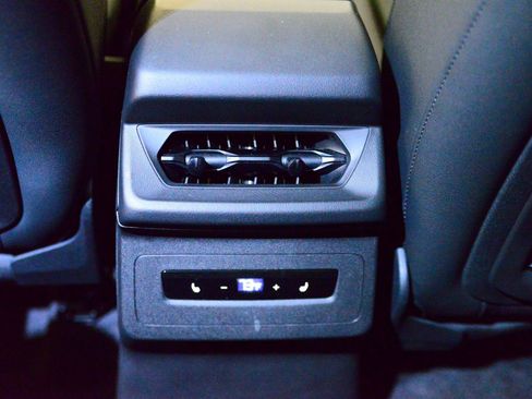 Certified 2025 Audi Q6 e-tron Premium Plus w/ Premium Plus image 24