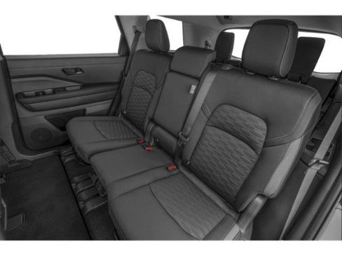 Used 2025 Nissan Pathfinder SV image 16