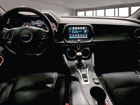 Used 2017 Chevrolet Camaro SS image 14