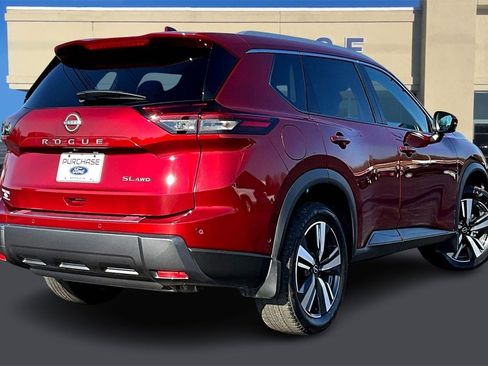 Used 2024 Nissan Rogue SL w/ SL Premium Package image 6