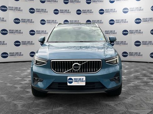 Certified 2024 Volvo XC40 B5 Plus w/ Climate Package image 8