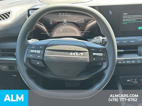 Used 2025 Kia K4 FWD image 27