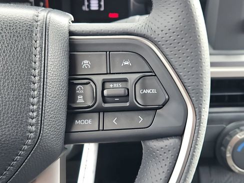 New 2026 Toyota 4Runner SR5 AWD/4WD image 15