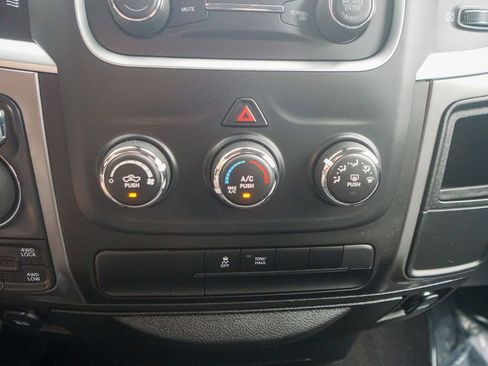 Used 2024 RAM 1500 Classic SLT image 25