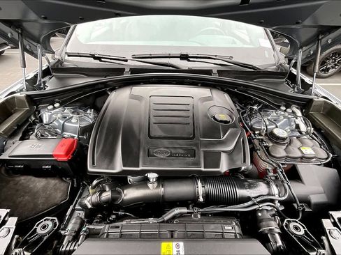 Used 2025 Land Rover Range Rover Velar Dynamic SE image 13