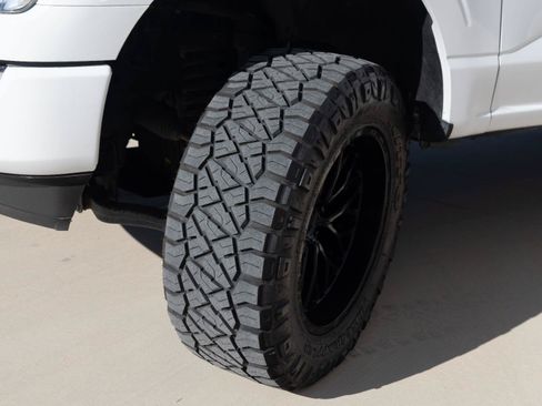 Used 2021 Ford F150 Lariat w/ Equipment Group 502A High AWD/4WD image 9