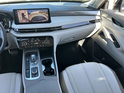 Certified 2026 INFINITI QX60 Luxe w/ Cargo Package AWD/4WD image 18