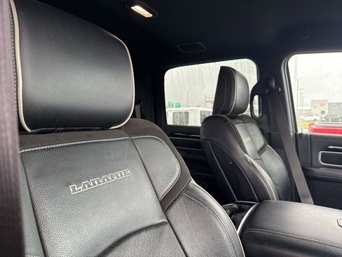 Used 2022 RAM 3500 Laramie image 30