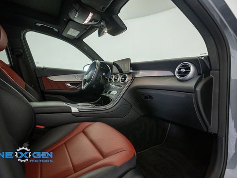 Used 2021 Mercedes-Benz GLC 300 4MATIC image 43