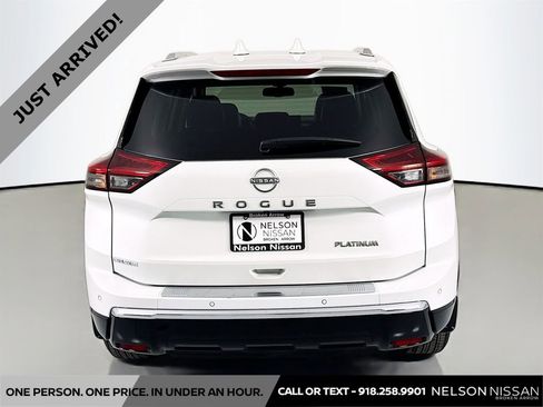 Certified 2025 Nissan Rogue Platinum w/ Tech Package image 6
