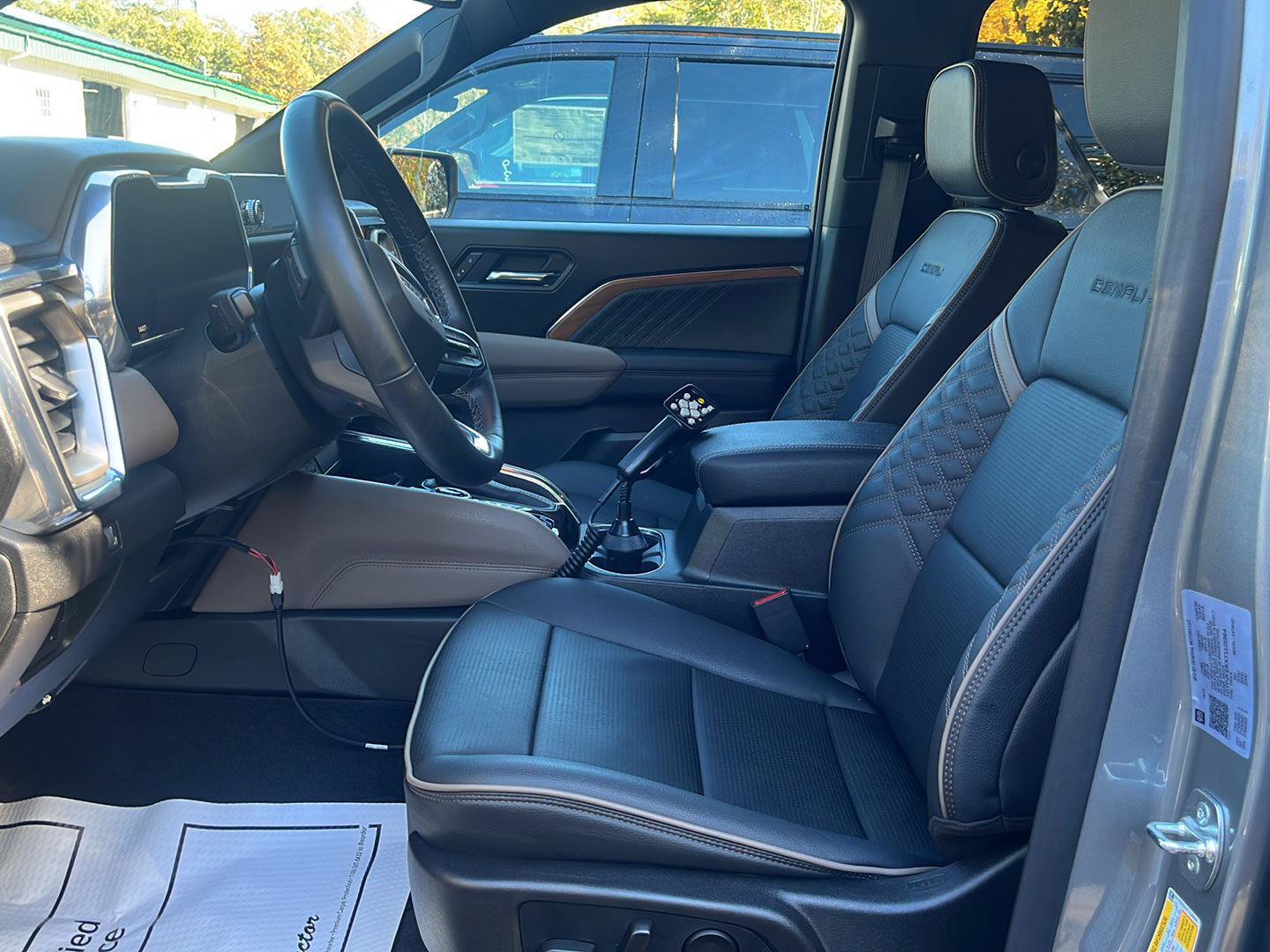 Used 2026 GMC Canyon Denali AWD/4WD image 10