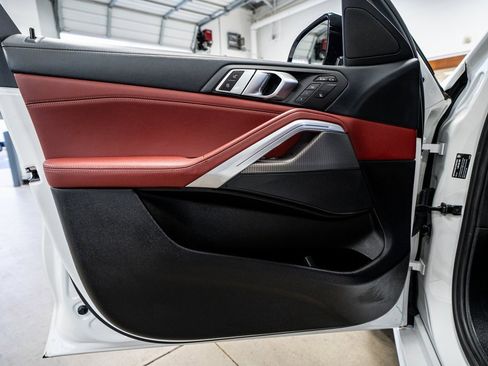 Used 2020 BMW X6 xDrive40i w/ M Sport Package image 33