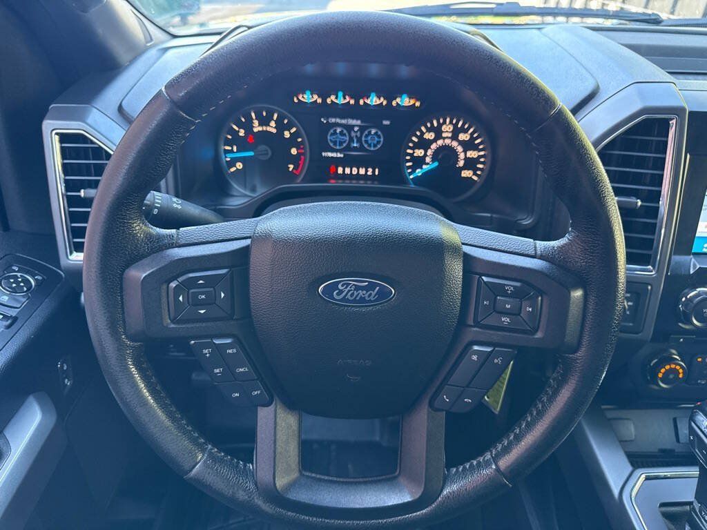 Used 2016 Ford F150 XLT w/ Equipment Group 302A Luxury AWD/4WD image 20