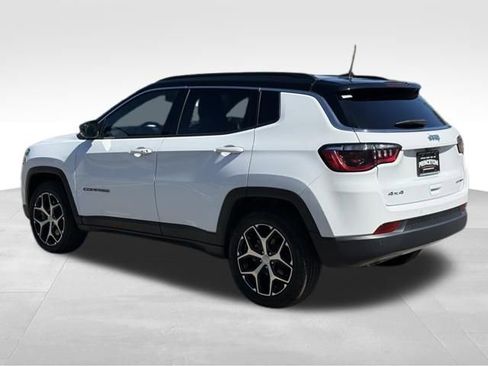 Used 2024 Jeep Compass Limited AWD/4WD image 5