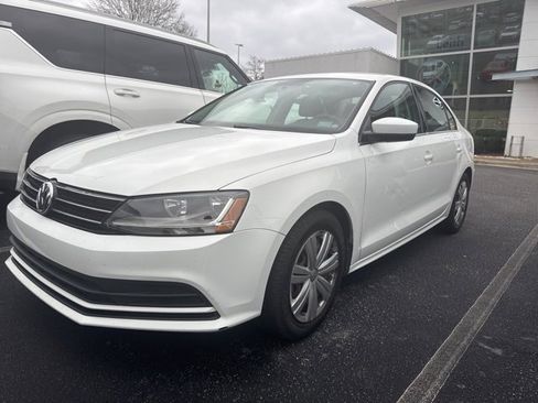 Used 2017 Volkswagen Jetta S image 11