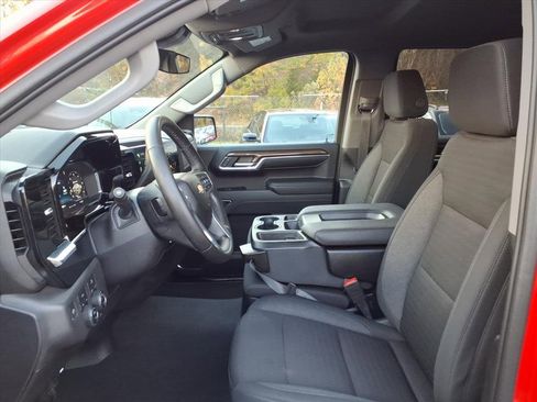 Used 2023 Chevrolet Silverado 1500 LT image 12